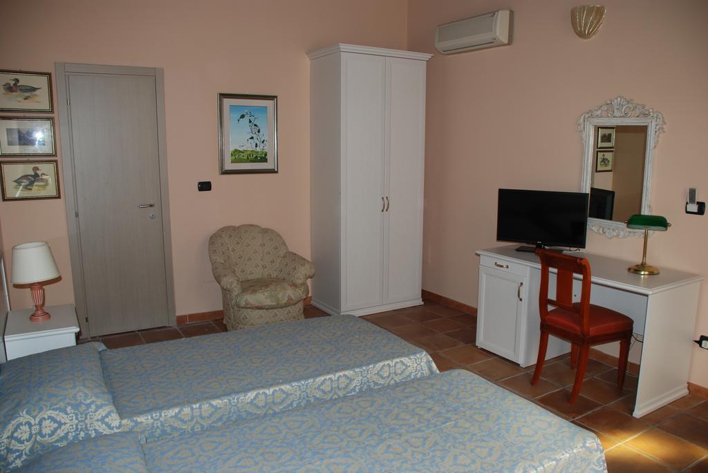 B&B Julia'S Friends Sassari Room photo